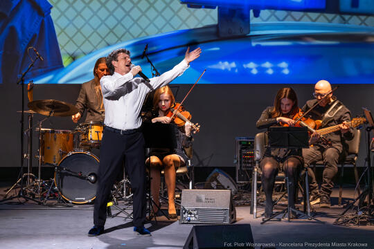 Policja, jubileusz, kobiety, 100 lat, Klaman, Teatr Słowackiego, zdjęcia