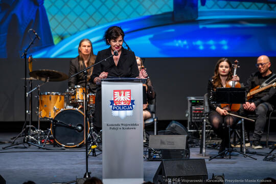 Policja, jubileusz, kobiety, 100 lat, Klaman, Teatr Słowackiego, zdjęcia