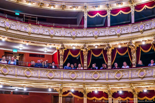 Policja, jubileusz, kobiety, 100 lat, Klaman, Teatr Słowackiego, zdjęcia