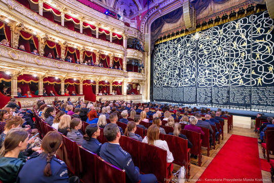 Policja, jubileusz, kobiety, 100 lat, Klaman, Teatr Słowackiego, zdjęcia