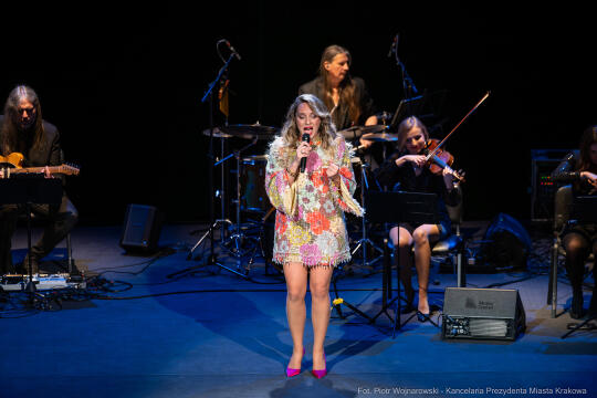 Policja, jubileusz, kobiety, 100 lat, Klaman, Teatr Słowackiego, zdjęcia