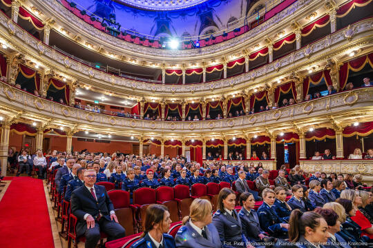 Policja, jubileusz, kobiety, 100 lat, Klaman, Teatr Słowackiego, zdjęcia 