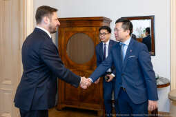 Miszalski, spotkanie ambasador, Wietnam, Ha Hoang Hai, wizyta, zdjęcia