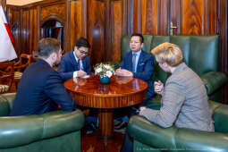 Miszalski, spotkanie ambasador, Wietnam, Ha Hoang Hai, wizyta, zdjęcia