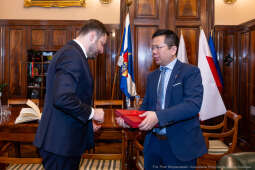 Miszalski, spotkanie ambasador, Wietnam, Ha Hoang Hai, wizyta, zdjęcia