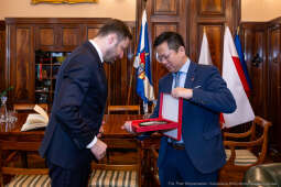 Miszalski, spotkanie ambasador, Wietnam, Ha Hoang Hai, wizyta, zdjęcia