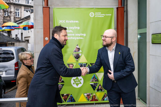 pw_439_001_fot. piotr wojnarowski.jpg-Miszalski, zdjęcia, JCC, Jewish Community Centre, wizyta