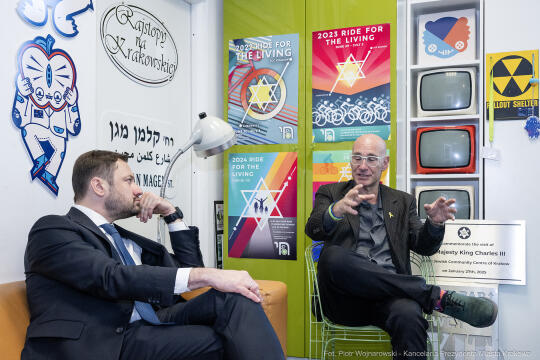 pw_439_024_fot. piotr wojnarowski.jpg-Miszalski, zdjęcia, JCC, Jewish Community Centre, wizyta