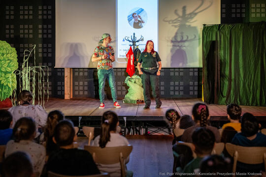 Miszalski, zdjęcia, smartfon, przedstawienie, Straż Miejska, profilaktyka, Centrum Kultury Podgór