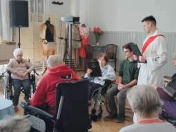 tziyl0vv.jpg-Droga Krzyżowa ze „Szpuntem”.