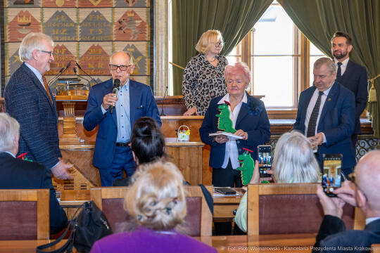 Krakowska Rada Seniorów, Sobiesław Zasada, członek, Bogumiła Drabik