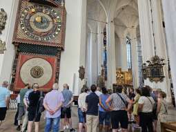 walking tour.jpg-JANPOl