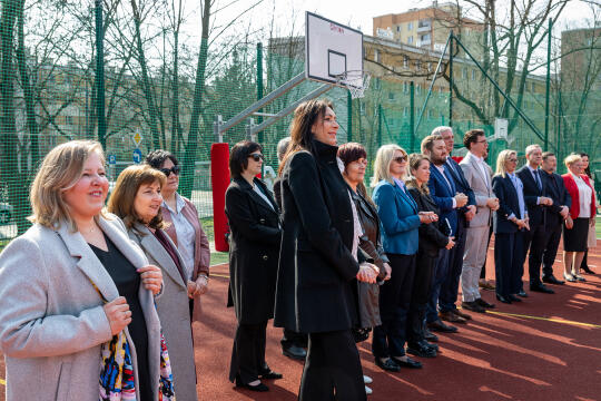 pw_445_013_fot. piotr wojnarowski.jpg-Sęk, otwarcie, boiska, zdjęcia, XIII LO, SP 38, Sądowa