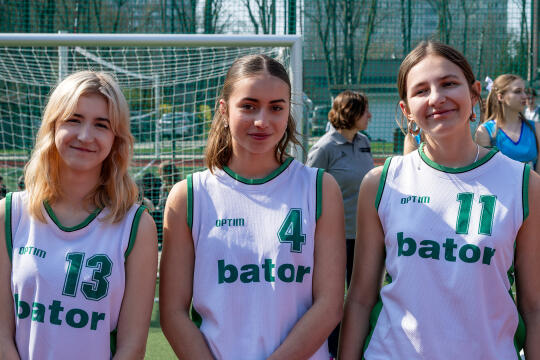 pw_445_018_fot. piotr wojnarowski.jpg-Sęk, otwarcie, boiska, zdjęcia, XIII LO, SP 38, Sądowa