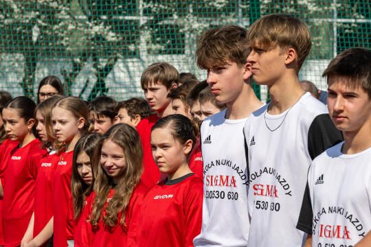 pw_445_020_fot. piotr wojnarowski.jpg-Sęk, otwarcie, boiska, zdjęcia, XIII LO, SP 38, Sądowa