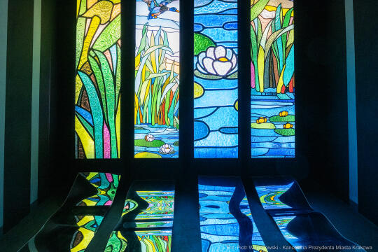 pw_446_026_fot. piotr wojnarowski.jpg-Prezydent Krakowa odwiedził Muzeum Witrażu