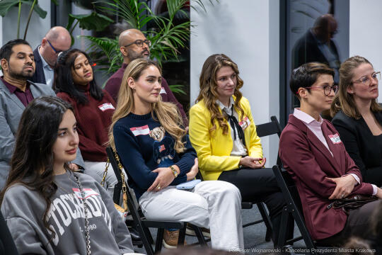 Expats in Business, zdjęcia, spotkanie, Centrum Wielokulturowe, Ewelina Pytel, biznes, Kandaka Dua,