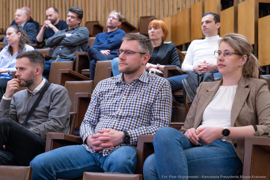 PW_453026_fot. Piotr Wojnarowski.jpg-Miszalski, AWF, AKF zdjęcia, sport, kluby, spotkanie