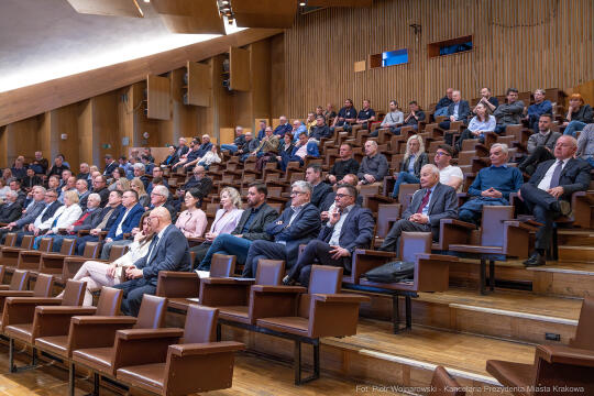 PW_453028_fot. Piotr Wojnarowski.jpg-Miszalski, AWF, AKF zdjęcia, sport, kluby, spotkanie