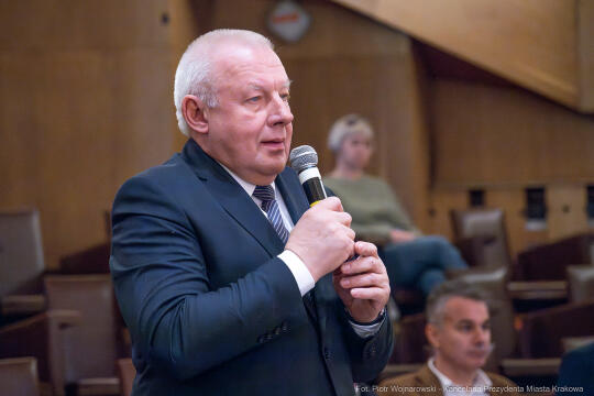 PW_453051_fot. Piotr Wojnarowski.jpg-Miszalski, AWF, AKF zdjęcia, sport, kluby, spotkanie