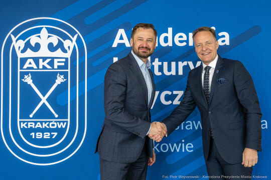 PW_453062_fot. Piotr Wojnarowski.jpg-Miszalski, AWF, AKF zdjęcia, sport, kluby, spotkanie