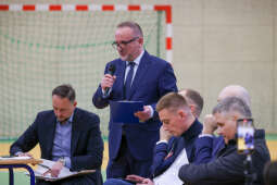 ławka dialogu w Bieńczycach
