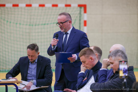 BS-250403-BSK_0257.jpg-Miszalski, Ławka Dialogu, Bieńczyce, Mazur, Sęk, mieszkańcy