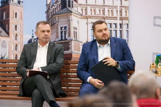 BS-250403-BSK_0270.jpg-Miszalski, Ławka Dialogu, Bieńczyce, Mazur, Sęk, mieszkańcy