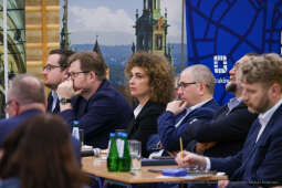 BS-250403-BSK_0314.jpg-Miszalski, Ławka Dialogu, Bieńczyce, Mazur, Sęk, mieszkańcy