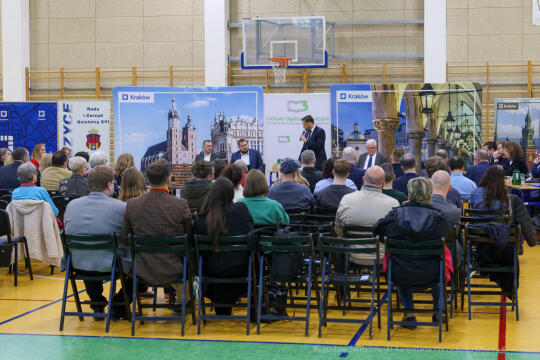 BS-250403-BSK_0318.jpg-Miszalski, Ławka Dialogu, Bieńczyce, Mazur, Sęk, mieszkańcy