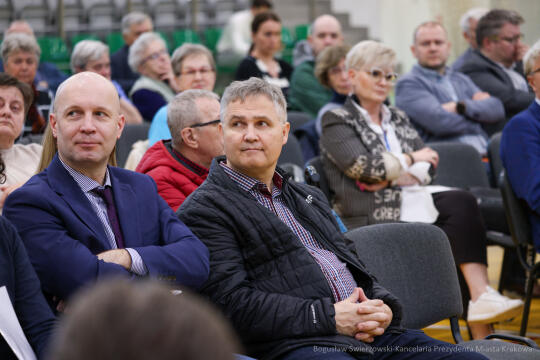 BS-250403-BSK_0447.jpg-Miszalski, Ławka Dialogu, Bieńczyce, Mazur, Sęk, mieszkańcy