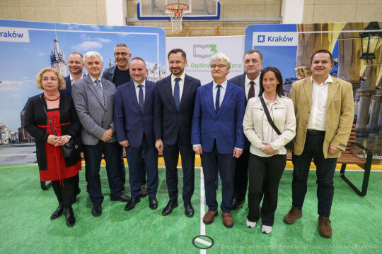 BS-250403-BSK_0868.jpg-Miszalski, Ławka Dialogu, Bieńczyce, Mazur, Sęk, mieszkańcy