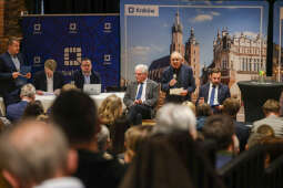 Ławka dialogu na Klinach