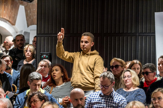 BS-250410-BSK_6152.jpg-Ławka Dialogu, Miszalski, Sęk