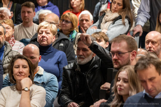 BS-250410-BSK_6155.jpg-Ławka Dialogu, Miszalski, Sęk