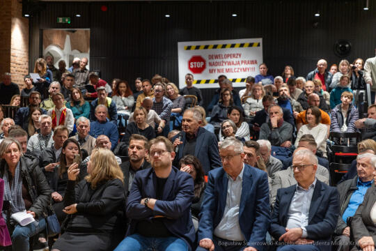 BS-250410-BSK_6461.jpg-Ławka Dialogu, Miszalski, Sęk