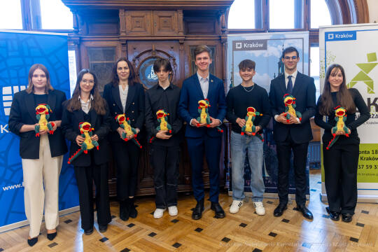 BS-250411-BSK_7235-Poprawione-Szum.jpg-8 Wspaniałych, Gala