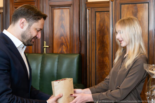 PW_464_005_fot. Piotr Wojnarowski.jpg-Miszalski, zdjęcia, spotkanie, licealiści, 8 LO Kraków