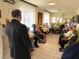 IckymKll.jpg-Wielkanocne życzenia.