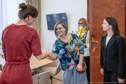 UMK_6845.jpg-Klaman, V LO, olimpiada, ZUS, Lekcje z ZUS, uczennice