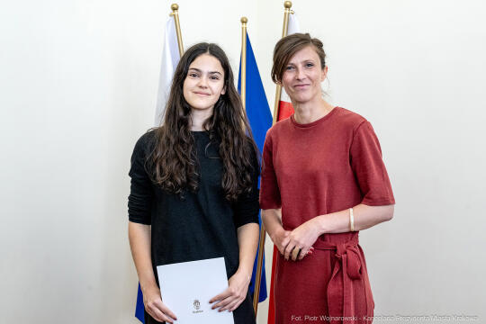 UMK_6871.jpg-Klaman, V LO, olimpiada, ZUS, Lekcje z ZUS, uczennice