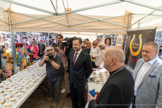 BS-250419-BSK_0635.jpg-Życzenia, Wielkanoc, Miszalski