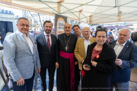 BS-250419-BSK_0766.jpg-Życzenia, Wielkanoc, Miszalski