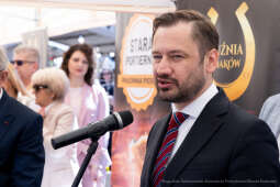 BS-250419-BSK_0611.jpg-Wielkanocne święcenie pokarmów na Rynku Głównym