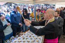 BS-250419-BSK_0720.jpg-Wielkanocne święcenie pokarmów na Rynku Głównym