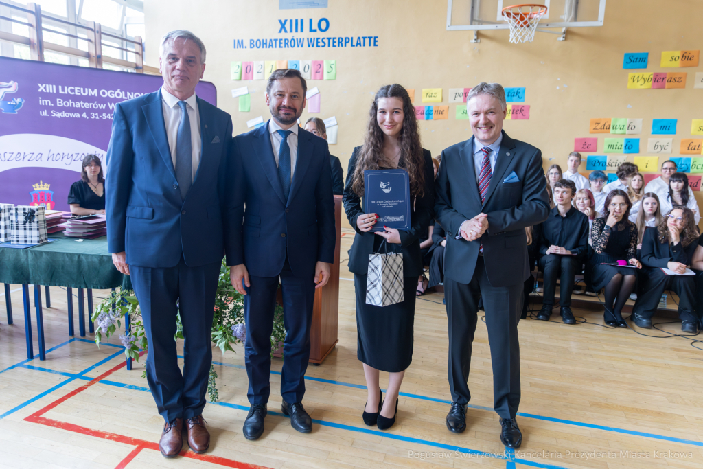 BS-250425-BSK_3097-Poprawione-Szum.jpg-XIII LO, Miszalski  Autor: B. Świerzowski