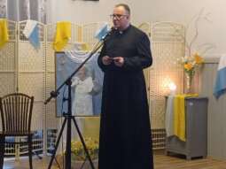 FDgvdZJR.jpg-Rocznica kanonizacji Jana Pawła II w góralskim stylu.