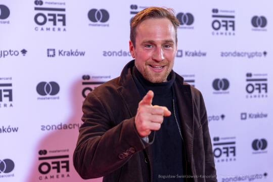 BS-250503-BSK_6179.jpg-OFF Camera,