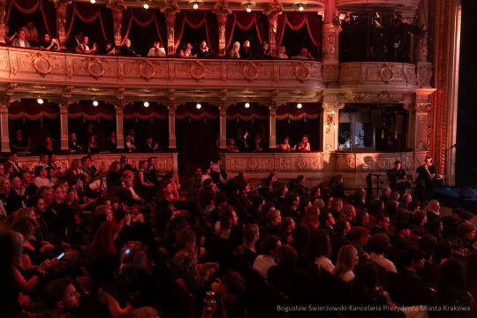 BS-250503-BSK_6363.jpg-OFF Camera,