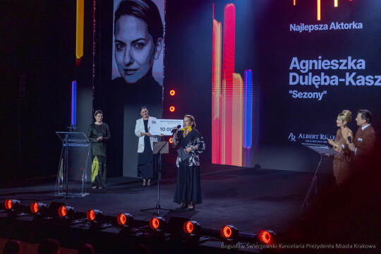 BS-250503-BSK_6468.jpg-OFF Camera,